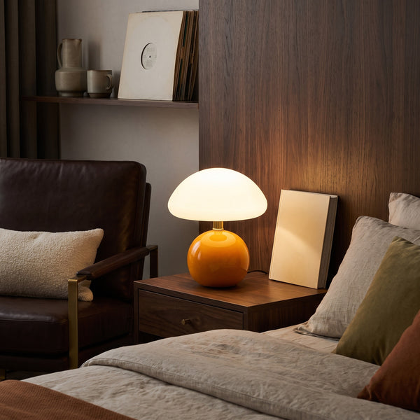 Momo table lamp in Marigold