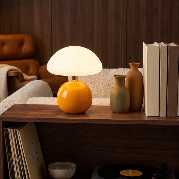 Momo table lamp in Marigold