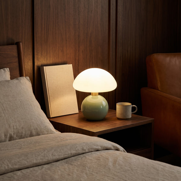 Momo table lamp in Sage